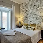 Angel's Chic Duplex By Interhome